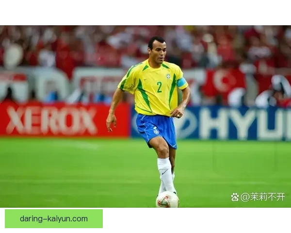 卡瓦哈尔持续保持右后卫标杆地位，表现稳健引人关注